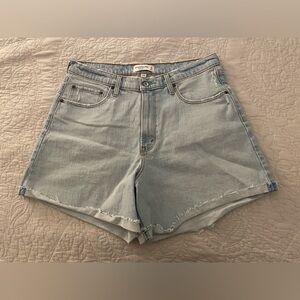 Abercrombie & Fitch Curve Love High Rise Dad Short